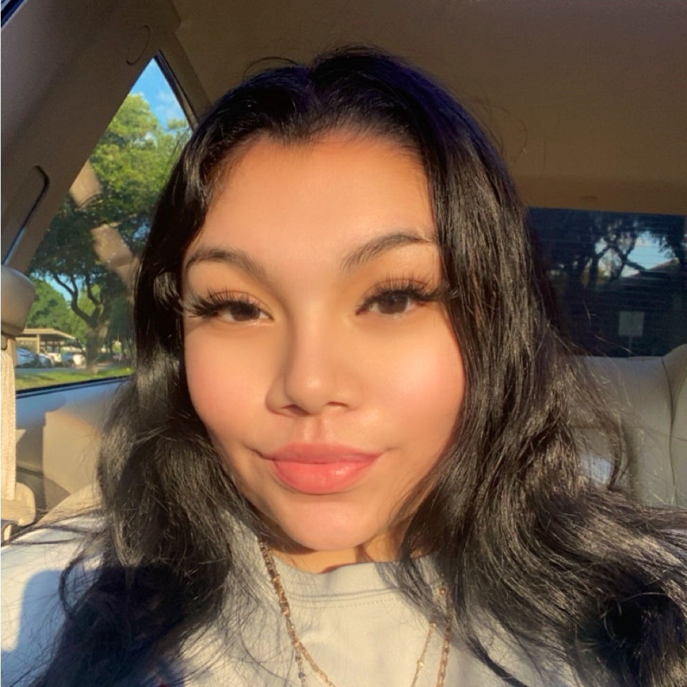 Meet your Posher, Marili